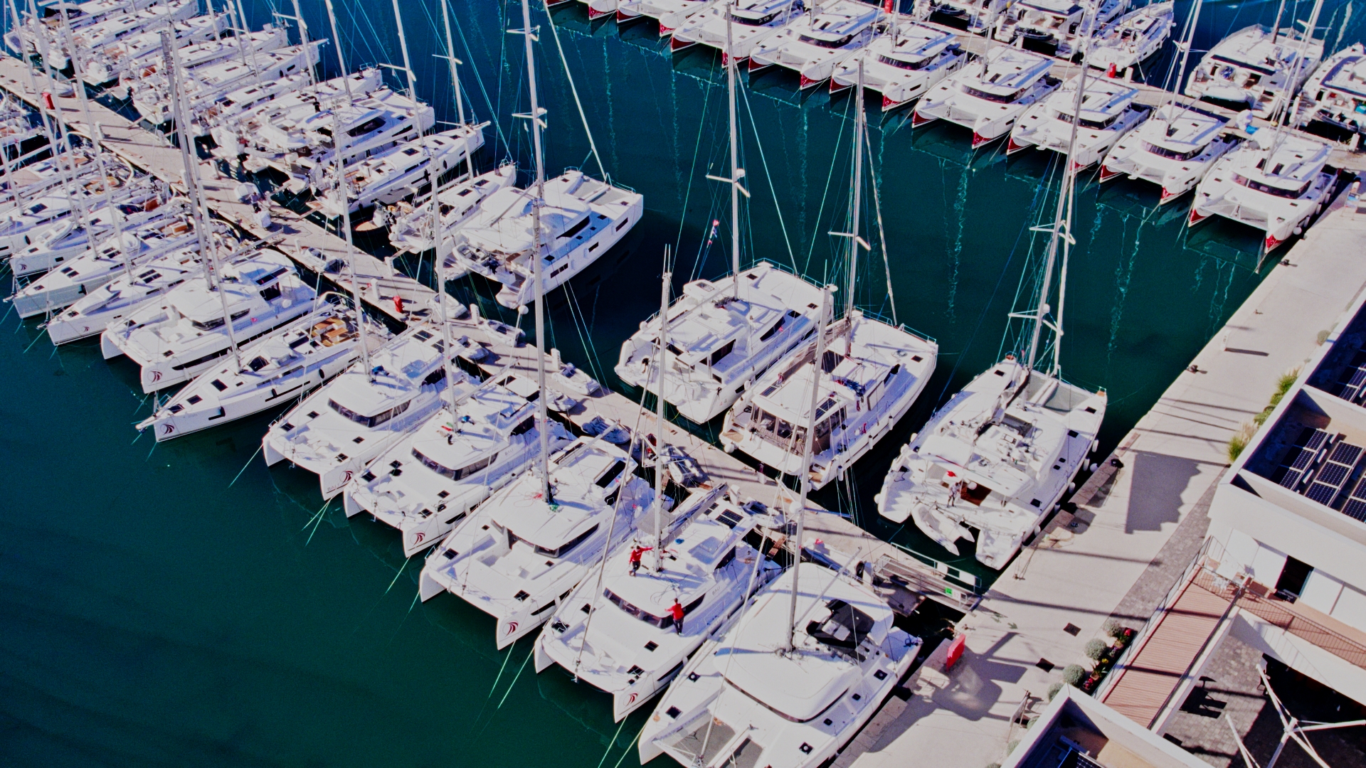 Zimsko održavanje plovila: Zašto je ključno i što usluga uključuje